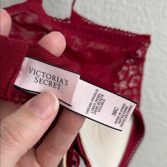 Victoria's Secret Deep Red Lace Dream Angels Lined Demi sz 36C - Picture 4 of 4